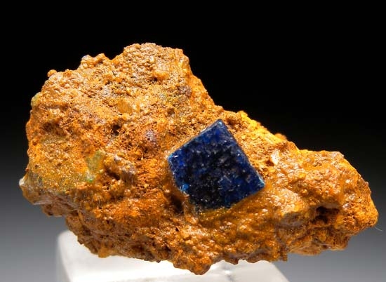 Boleite from Amelia Mine, Santa Rosalia, Baja, Mexico [db_pics/pics/d127a.jpg]
