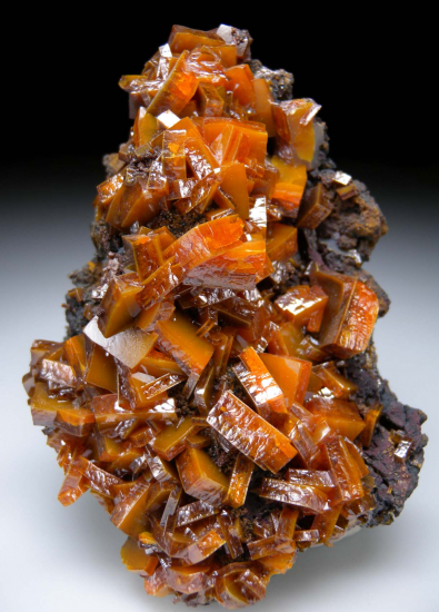 Wulfenite from Los Lamentos, Chihuahua, Mexico [db_pics/pics/fm357a.jpg]