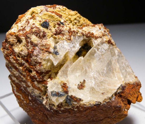 Scorodite with Selenite from Mina Oujela, Mapimi, Durango, Mexico [db_pics/pics/fm393c.jpg]