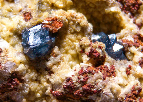 Scorodite with Selenite from Mina Oujela, Mapimi, Durango, Mexico [db_pics/pics/fm393e.jpg]