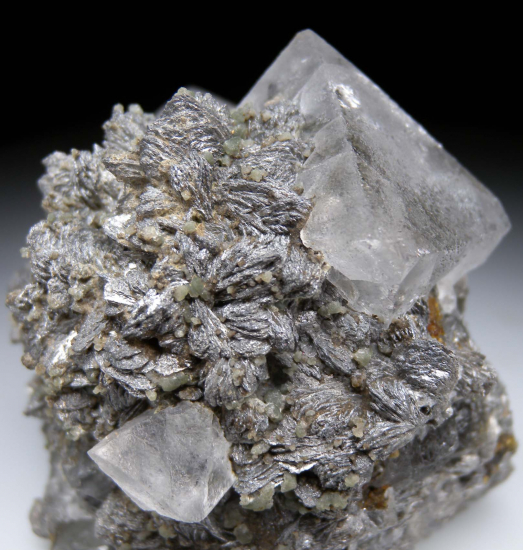 Fluorite on Lollingite from Huanggang Mine, Inner Mongolia, China [db_pics/pics/fm397c.jpg]