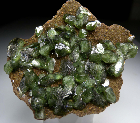 Ludlamite from Cabeca do Cachorro claim, Sao Gabriel da Cachoeira, Amazonas, Brazil [db_pics/pics/fm474a.jpg]