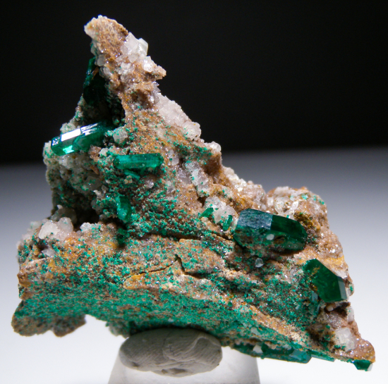 Willemite and Dioptase from Gotala, near Mindouli, Pool Dept., Rep. of Congo [db_pics/pics/fm505c.jpg]