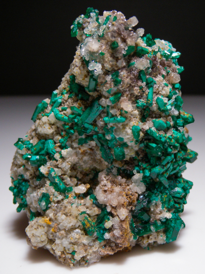 Willemite and Dioptase from Gotala, near Mindouli, Pool Dept., Rep. of Congo [db_pics/pics/fm518a.jpg]
