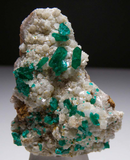 Willemite and Dioptase from Gotala, near Mindouli, Pool Dept., Rep. of Congo [db_pics/pics/fm525a.jpg]