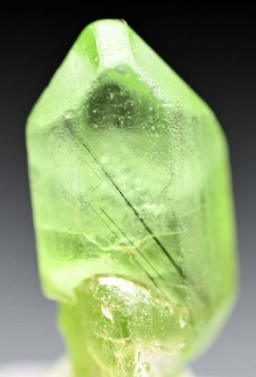 Peridot from Sapat Gali, Mansehra District, Pakistan [db_pics/pics/fm549d.jpg]