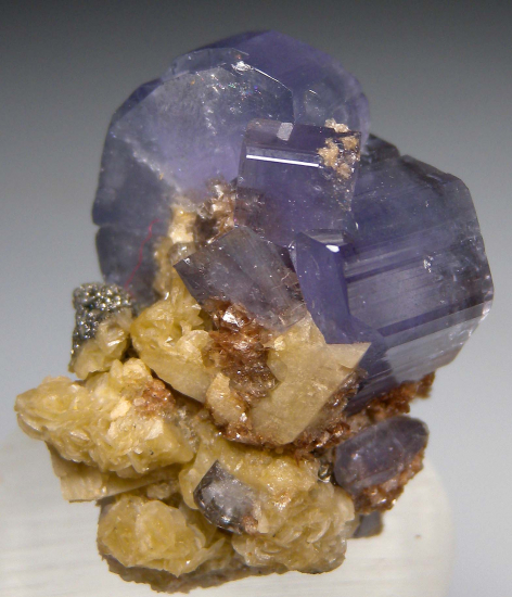 Apatite from Panasquiera, Portugal [db_pics/pics/fm558a.jpg]