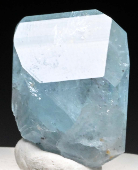 Euclase from Boyaca Dept., Colombia [db_pics/pics/fm562b.jpg]