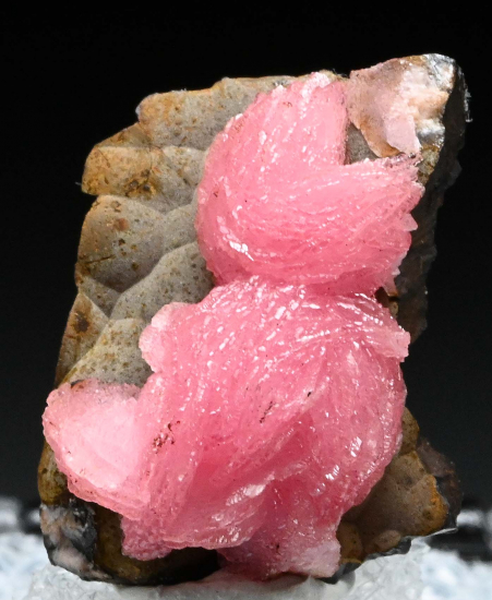 Rhodochrosite from N'Chwanning Mine, Kuruman, South Africa [db_pics/pics/fm566a.jpg]