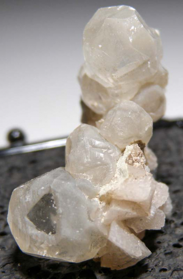 Calcite and Dolomite from Meridian Quarry, Black Rock, Arkansas, USA [db_pics/pics/fm591b.jpg]