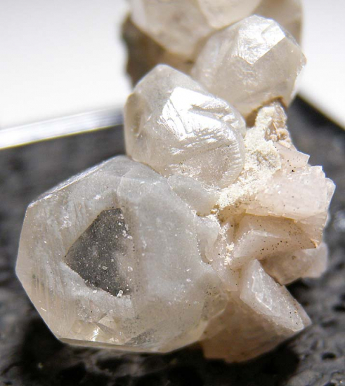 Calcite and Dolomite from Meridian Quarry, Black Rock, Arkansas, USA [db_pics/pics/fm591e.jpg]