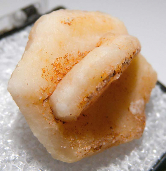 Calcite after Aragonite from Monlith Quarry, Albany Co., Wyoming, USA [db_pics/pics/fm597c.jpg]