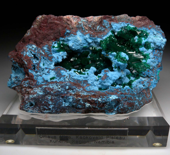 Dioptase on Plancheite from Omaue Mine, Kaokaveld, Kunene Region, Namibia [db_pics/pics/fm646a.jpg]