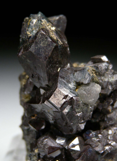 Scorodite from Baishiding Mine, Zhongshan Co., Hezhou, Guangxi, China [db_pics/pics/fm668b.jpg]