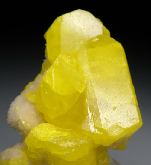 Sulfur from Caltanissetta Prov., Italy [db_pics/pics/fm672c.jpg]