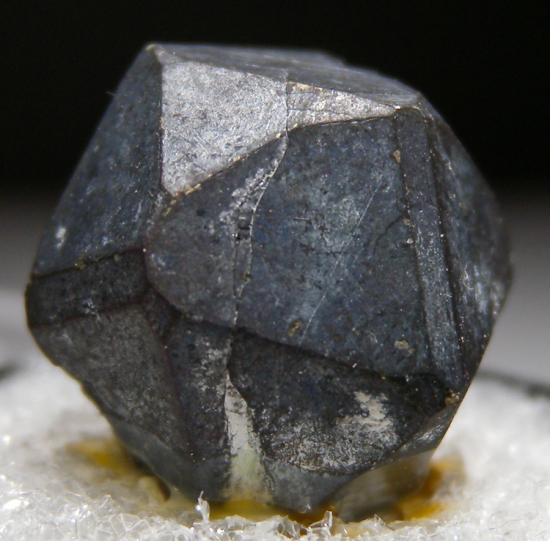 Chalcocite on Pyrite from Chino Mine, Santa Rita, New Mexico, USA [db_pics/pics/fm698a.jpg]