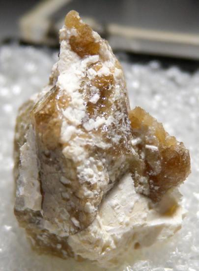 Vesuvianite with Plombierite from Crestmore Quarry, Riverside Co., California, USA [db_pics/pics/fm707b.jpg]