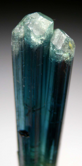 Tourmaline var. Indicolite from Golconda Mine, Minas Gerais, Brazil [db_pics/pics/fm781c.jpg]
