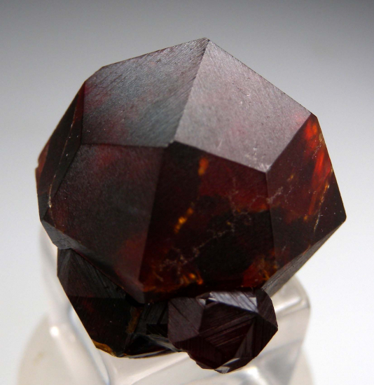 Spessartine on Feldspar from Tongbei, Fujian Prov., China [db_pics/pics/fm805b.jpg]