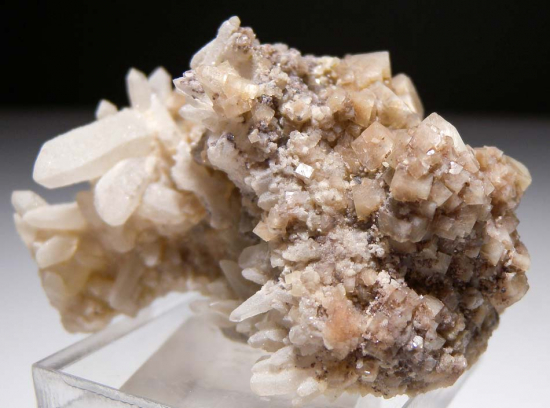 Woodhousite with Quartz from Champion Mine, Mono Co., California, USA [db_pics/pics/fm814c.jpg]