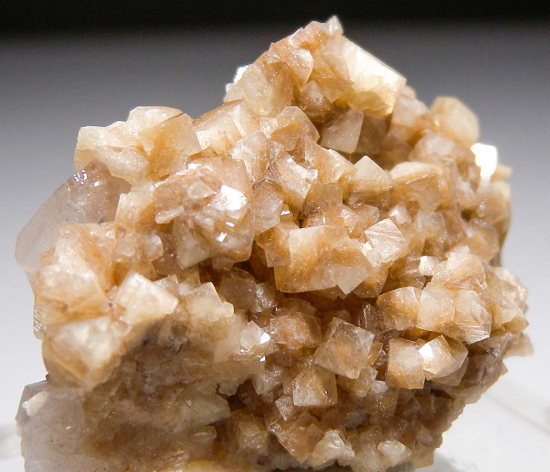 Woodhousite with Quartz from Champion Mine, Mono Co., California, USA [db_pics/pics/fm828b.jpg]