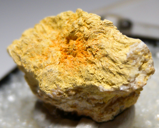 Amarantite from Yazd Prov., Iran [db_pics/pics/fm832b.jpg]