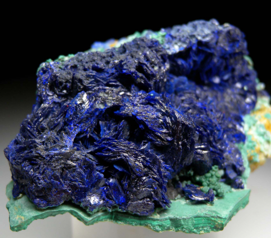 Azurite, Malachite from Burra Open Cut Mine, Burra, South Australia, Australia [db_pics/pics/fm865b.jpg]