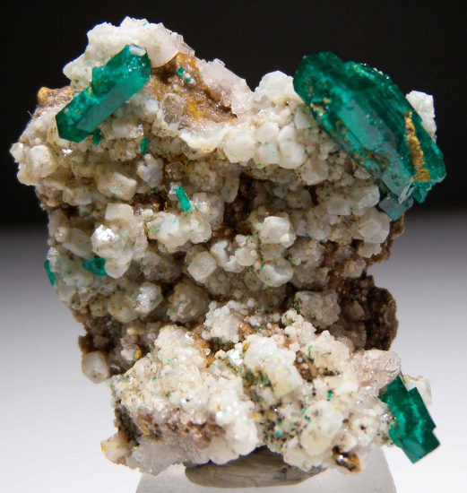 Willemite and Dioptase from Gotala, near Mindouli, Pool Dept., Rep. of Congo [db_pics/pics/fm932a.jpg]