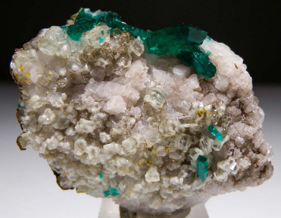 Willemite and Dioptase from Gotala, near Mindouli, Pool Dept., Rep. of Congo [db_pics/pics/fm935a.jpg]