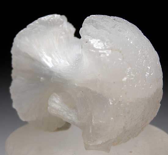 Stilbite from Nasik, India [db_pics/pics/in101b.jpg]