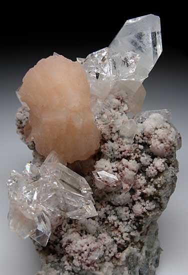 Apophyllite with Stilbite from Jalgaon, Maharashtra, India [db_pics/pics/in103b.jpg]