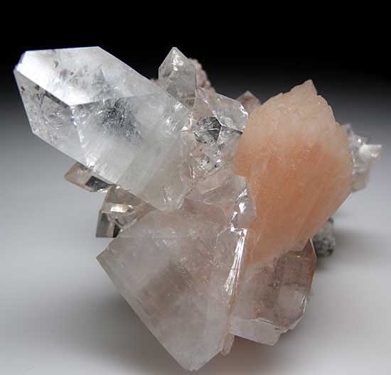 Apophyllite with Stilbite from Jalgaon, Maharashtra, India [db_pics/pics/in103c.jpg]