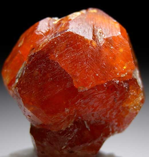 Spessartine from Nani, Loliondo, Arusha Region, Tanzania [db_pics/pics/l12b.jpg]