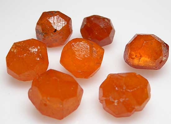 Spessartine from Nani, Loliondo, Arusha Region, Tanzania [db_pics/pics/l2a.jpg]