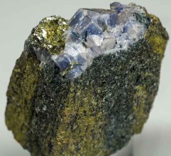 Lawsonite from Reed Station, Tiburon, Marin Co., California, USA [db_pics/pics/lp320c.jpg]