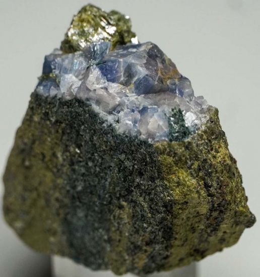 Lawsonite from Reed Station, Tiburon, Marin Co., California, USA [db_pics/pics/lp320d.jpg]