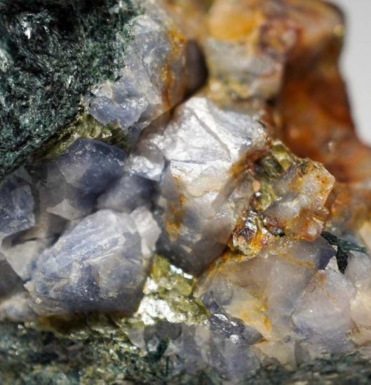 Lawsonite from Reed Station, Tiburon, Marin Co., California, USA [db_pics/pics/lp323d.jpg]