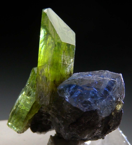 Diopside with Tanzanite, Graphite from Merelani Hills, Arusha, Tanzania [db_pics/pics/lp707a.jpg]