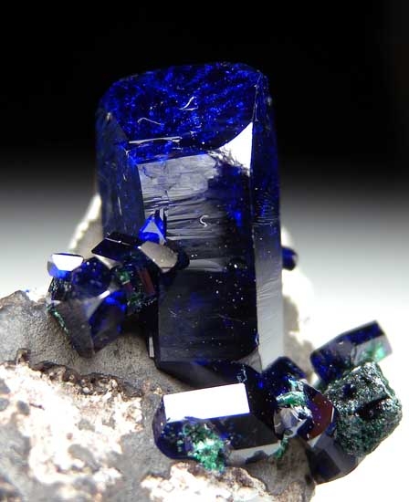 Azurite from Milpillas Mine, Cuitaca, Sonora, Mexico [db_pics/pics/m145d.jpg]