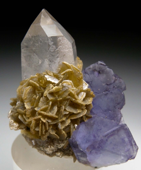 Fluorite, Quartz, Siderite from Panasquiera, Barroca Grande, Portugal [db_pics/pics/mk267a.jpg]