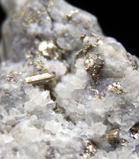 Calaverite from Cripple Creek, Teller Co., Colorado, USA [db_pics/pics/mk473d.jpg]