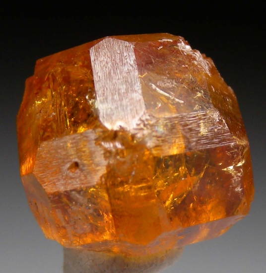 Grossular from Jeffrey Mine, Asbestos, Quebec, Canada [db_pics/pics/mk806c.jpg]