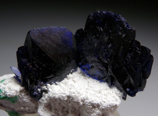 Azurite with Malachite from Volborthite Pocket, Milpillas Mine, Cuitaca, Sonora, Mexico [db_pics/pics/mk811c.jpg]