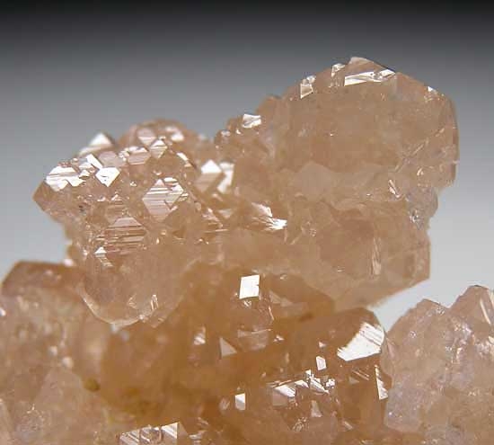 Grossular from Jeffrey Mine, Asbestos, Quebec, Canada [db_pics/pics/na205c.jpg]