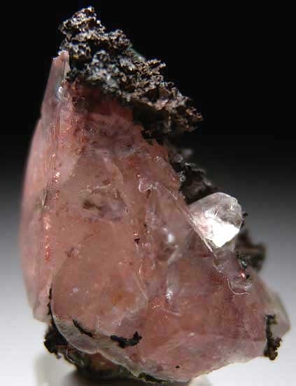 Copper on/in Calcite from Keweenaw Peninsula, Michigan, USA [db_pics/pics/na225b.jpg]
