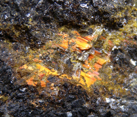 Ludlockite from Mina Oujela, Mapimi, Durango, Mexico [db_pics/pics/p113c.jpg]