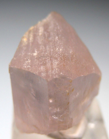 Anhydrite from Leopoldshall, Stassfurt, Saxony, Germany [db_pics/pics/p174b.jpg]