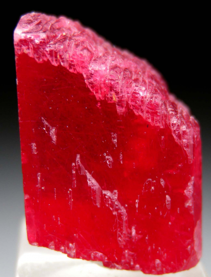 Rhodonite from Morro da Mina mine, Conselheiro Lafaiete, Minas Gerais, Brazil [db_pics/pics/p191a.jpg]