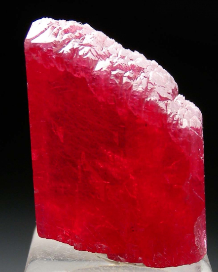 Rhodonite from Morro da Mina mine, Conselheiro Lafaiete, Minas Gerais, Brazil [db_pics/pics/p191d.jpg]