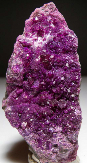 Kammererite from Kop Krom Mine, Kop Daglari, East Anatolia, Turkey [db_pics/pics/p200a.jpg]